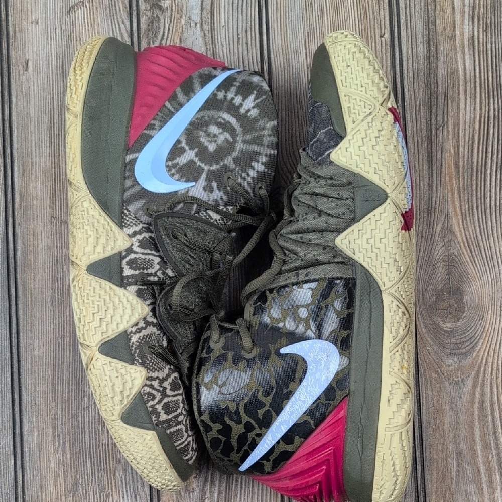 Nike Kyrie What The Camo Size 13 Olive and Black Sneakers